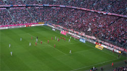 サッカー有名スタジアム ドイツno １チーム バイエルン ミュンヘンのホーム アリアンツ アレーナ